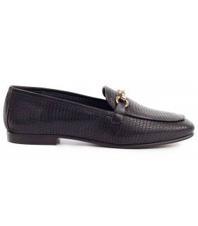 Mocasín con estribo en negro