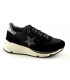 Deportivo con estrella en color negro