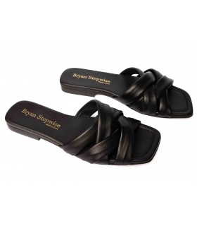 Sandalias de tiras en color negro