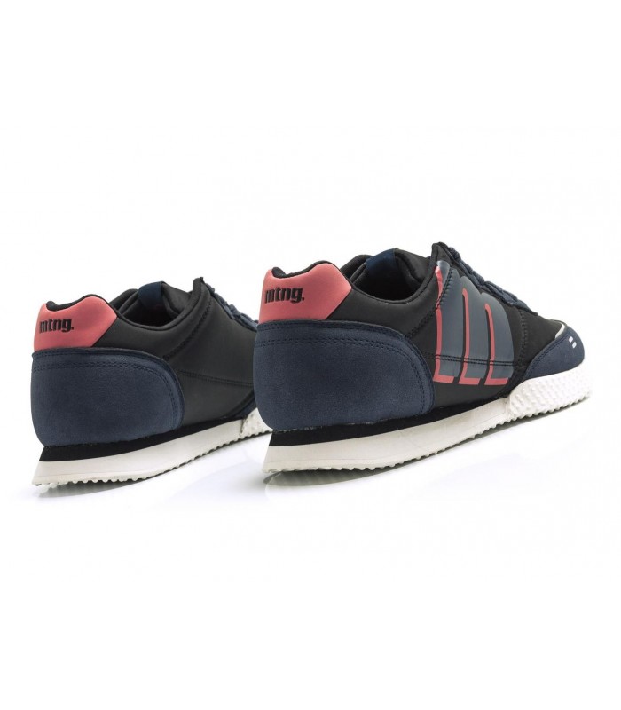 Deportivo de cordones en color negro