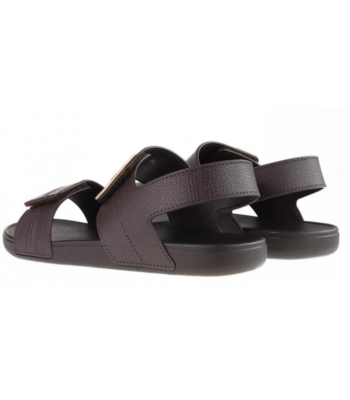 Sandalia con velcro para hombre
