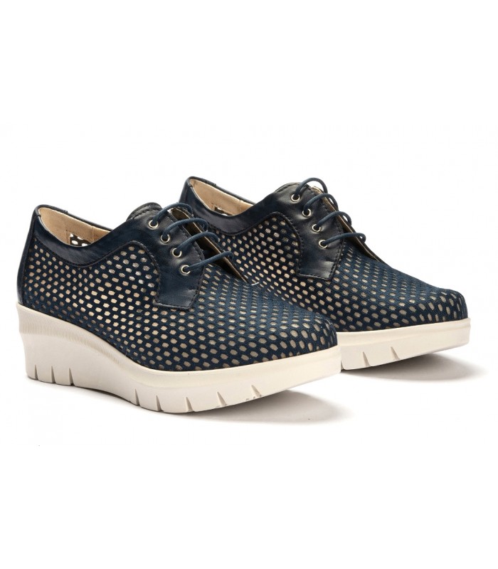 Zapato con plataforma en color tinta