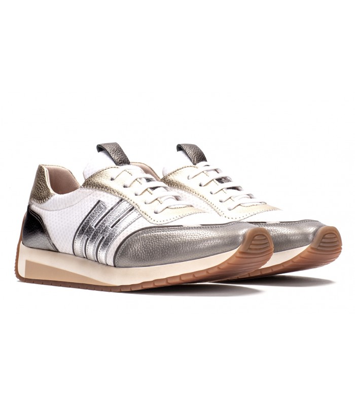 Deportivo combinado en color blanco y metalizado