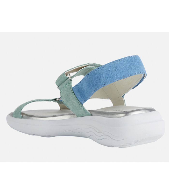 Sandalias con cierre de velcro en color turquesa