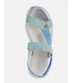 Sandalias con cierre de velcro en color turquesa
