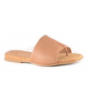 Sandalias de meter por el dedo en color cuero