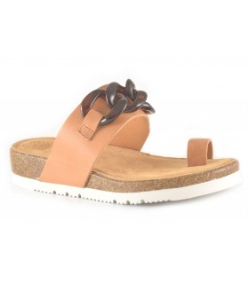 Sandalia plana para mujer en color cuero