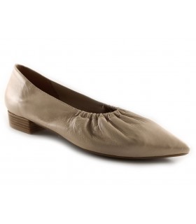 Zapato corte salón en color beige