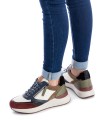 Deportivo de color jeans para mujer