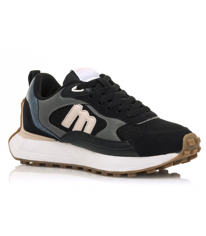 Deportivo con plataforma en color negro