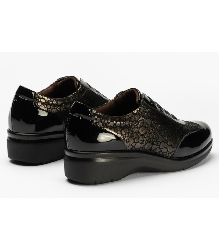 Zapato estampado en color negro