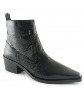 Botín estilo cowboy en piel negra