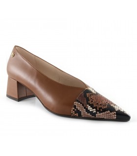 Zapato corte salón con grabado serpiente