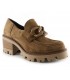 Mocasín de tacón con cadena