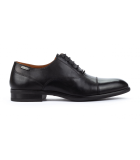 Zapatos clásicos de hombre en negro