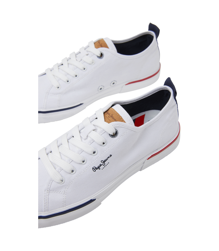 Deportivo para hombre tipo casco en color blanco