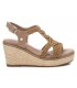 Sandalia para mujer de cuña en color taupe