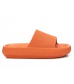 Chanclas de playa en color naranja