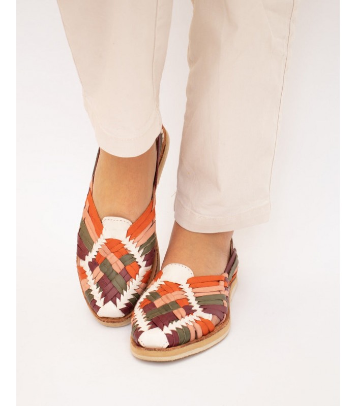 Mocasín de piel trenzada multicolor