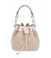 Bolso estilo bombonera en color beige