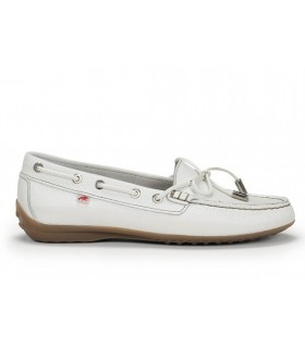 Mocasín con lazo color blanco
