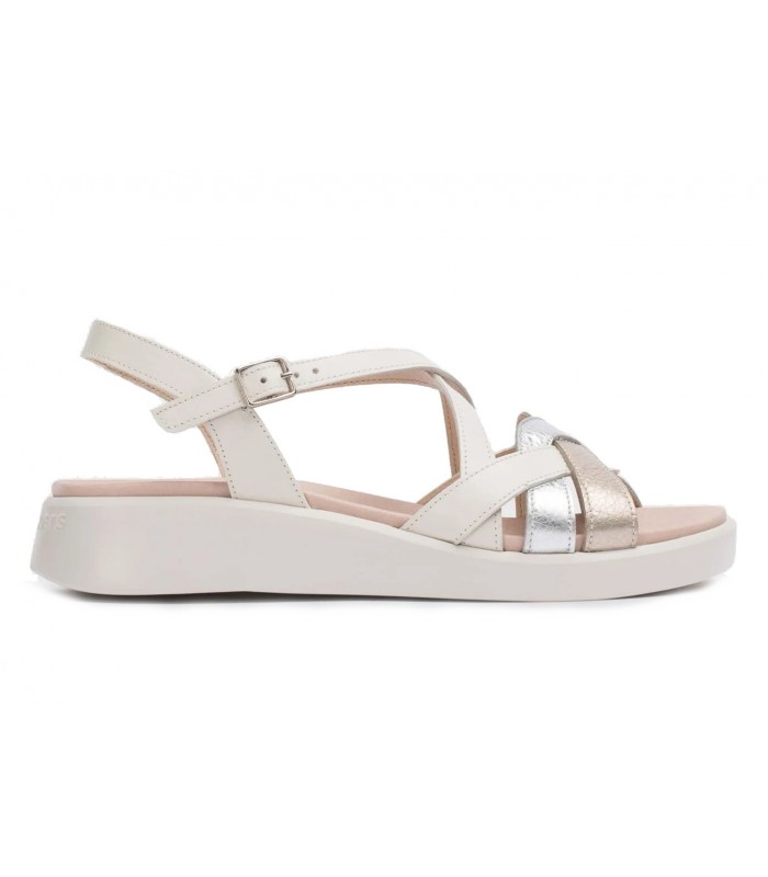 Sandalia con plataforma en color blanco