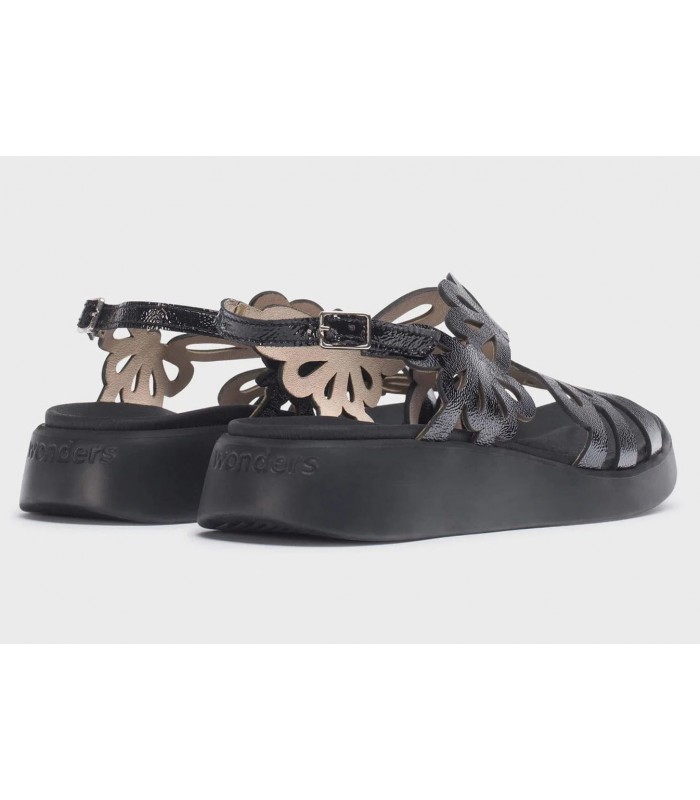 Sandalia para mujer en charol negro