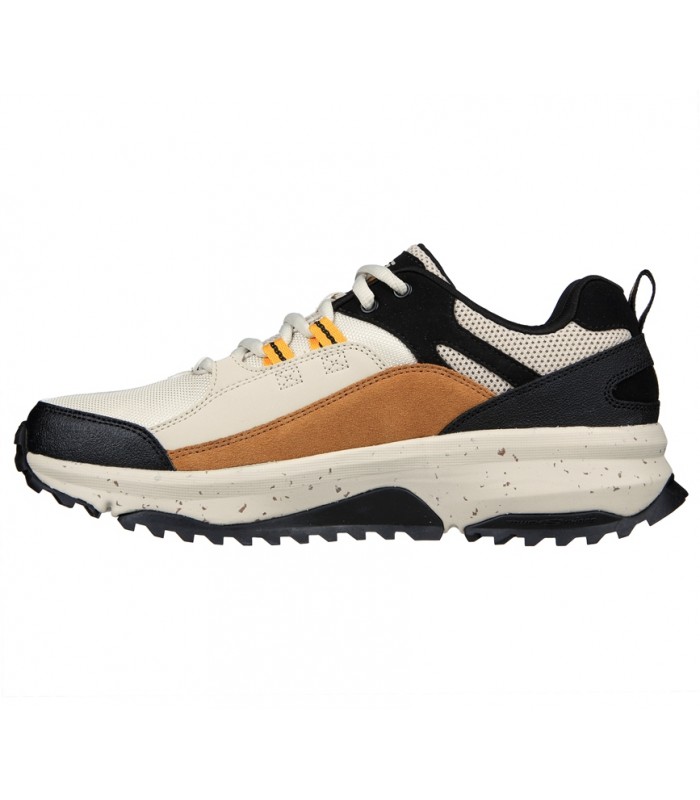 Deportivo de trekking en color blanco