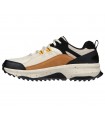 Deportivo de trekking en color blanco