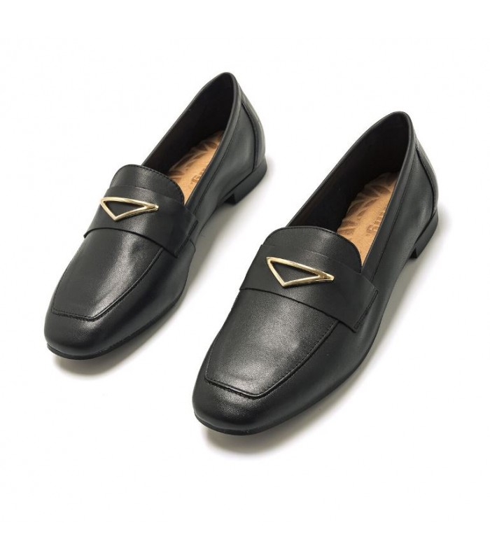 Mocasín negro