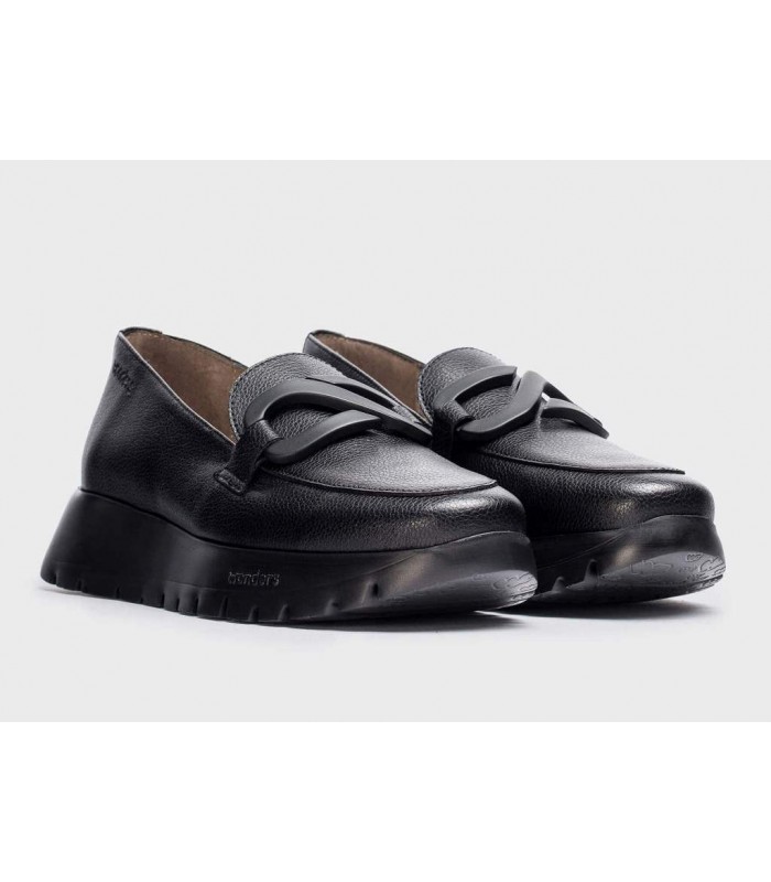 Mocasín con plataforma en piel negra