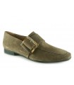 Zapato mocasín en piel taupe con detalle de hebilla
