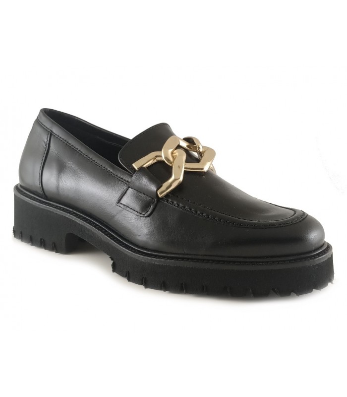 Mocasines con cadena en el empeine en color negro