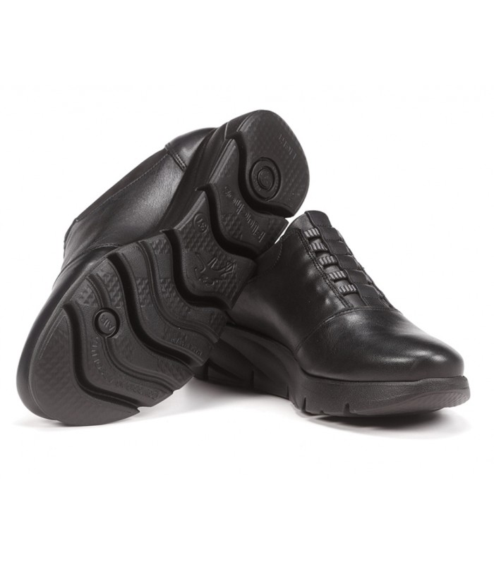 Zapato con elásticos en piel negra