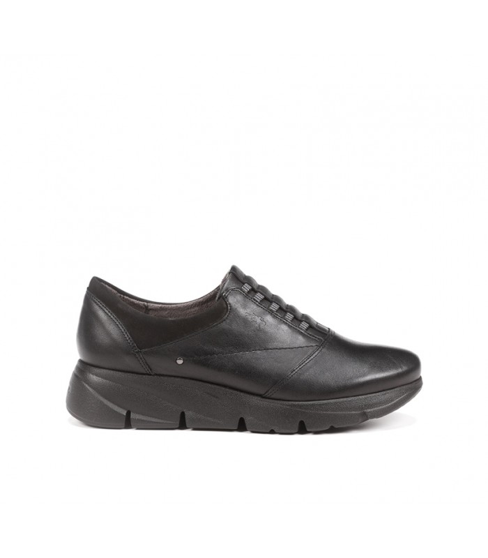 Zapato con elásticos en piel negra