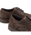Zapato de cordones en color castaño