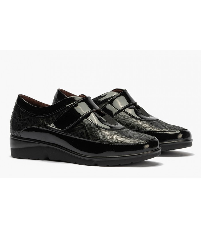 Zapato de confort con velcro en color negro