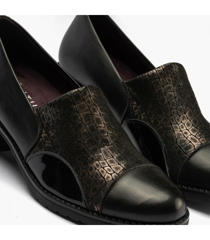 Zapato de confort con tacón de media altura