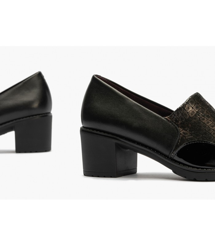 Zapato de confort con tacón de media altura