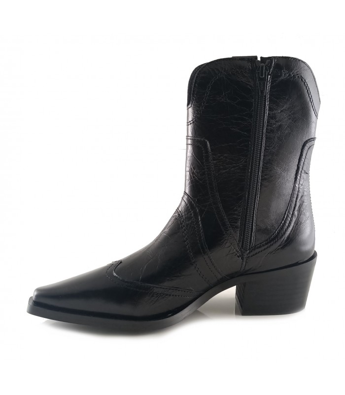 Botín estilo cowboy en piel negra