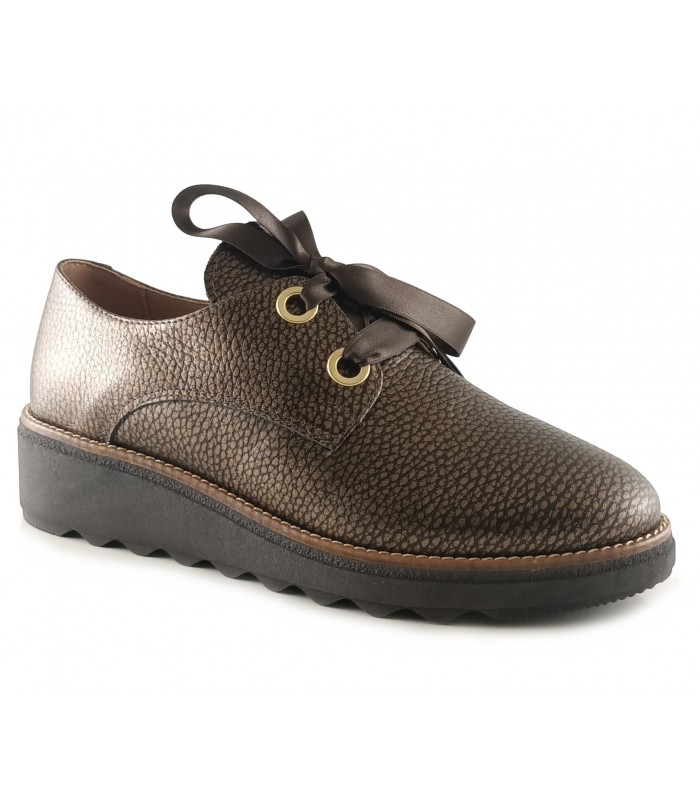 Zapato de cordones para mujer con detalle en la pala