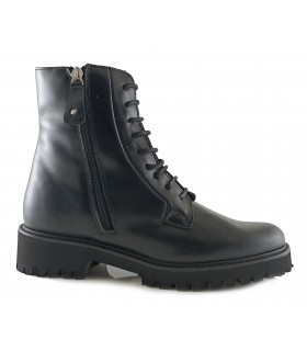Botines militares en piel negra