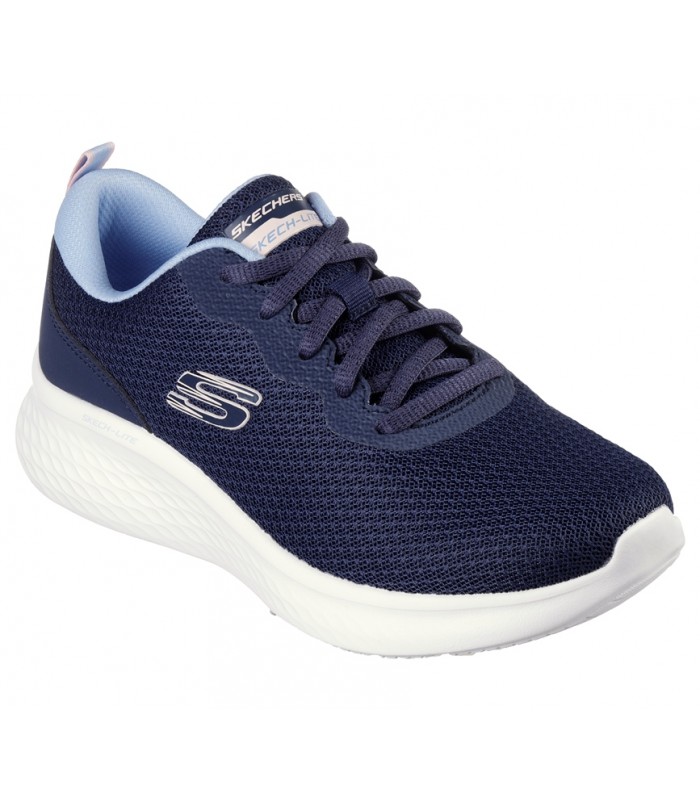 Deportivos azul marino, cordones blancos