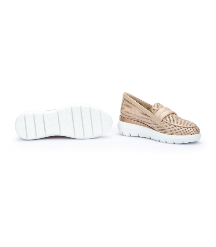 Mocasín mujer Pikolinos piel marfil antifaz cuña blanco