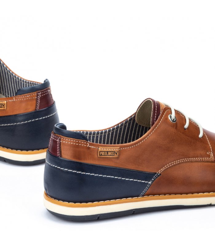 Zapatos para hombre en color brandy con cierre de cordones