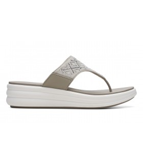 Sandalia dedo blanco con suela plataforma.