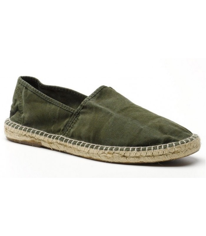 Alpargatas de color verde con suela de yute