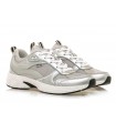 Deportivo gris y plata con cordones