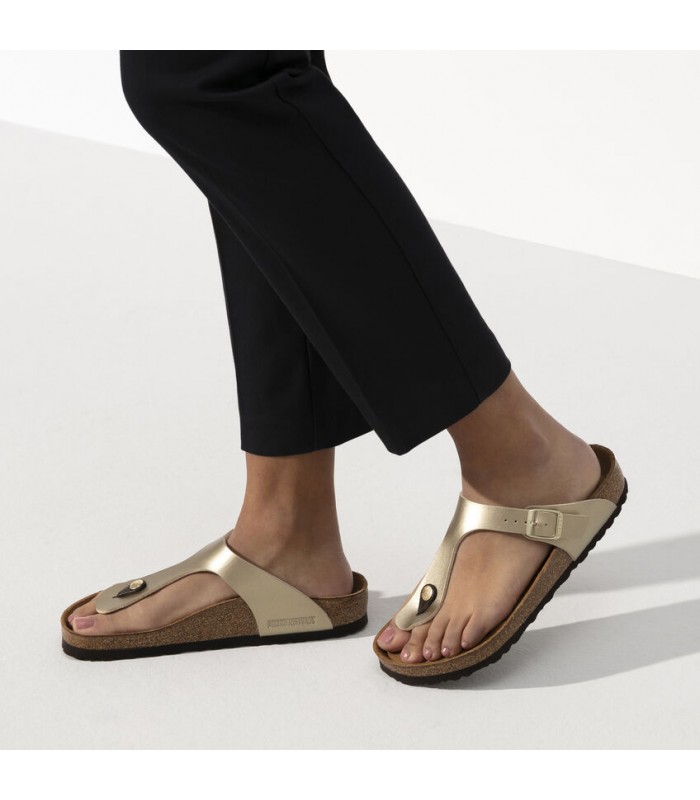 Sandalia Birkenstock oro dedo