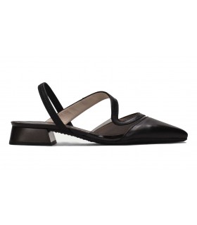Zapatos de mujer de vinilo combinados con negro